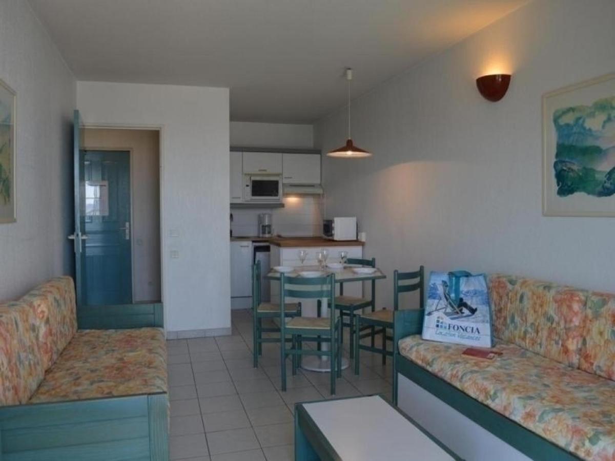 Frejus: Appt 2P, 5 Pers, Piscine, Plage A 150M, Parking, Animaux Ok - Fr-1-226A-357 Bagian luar foto