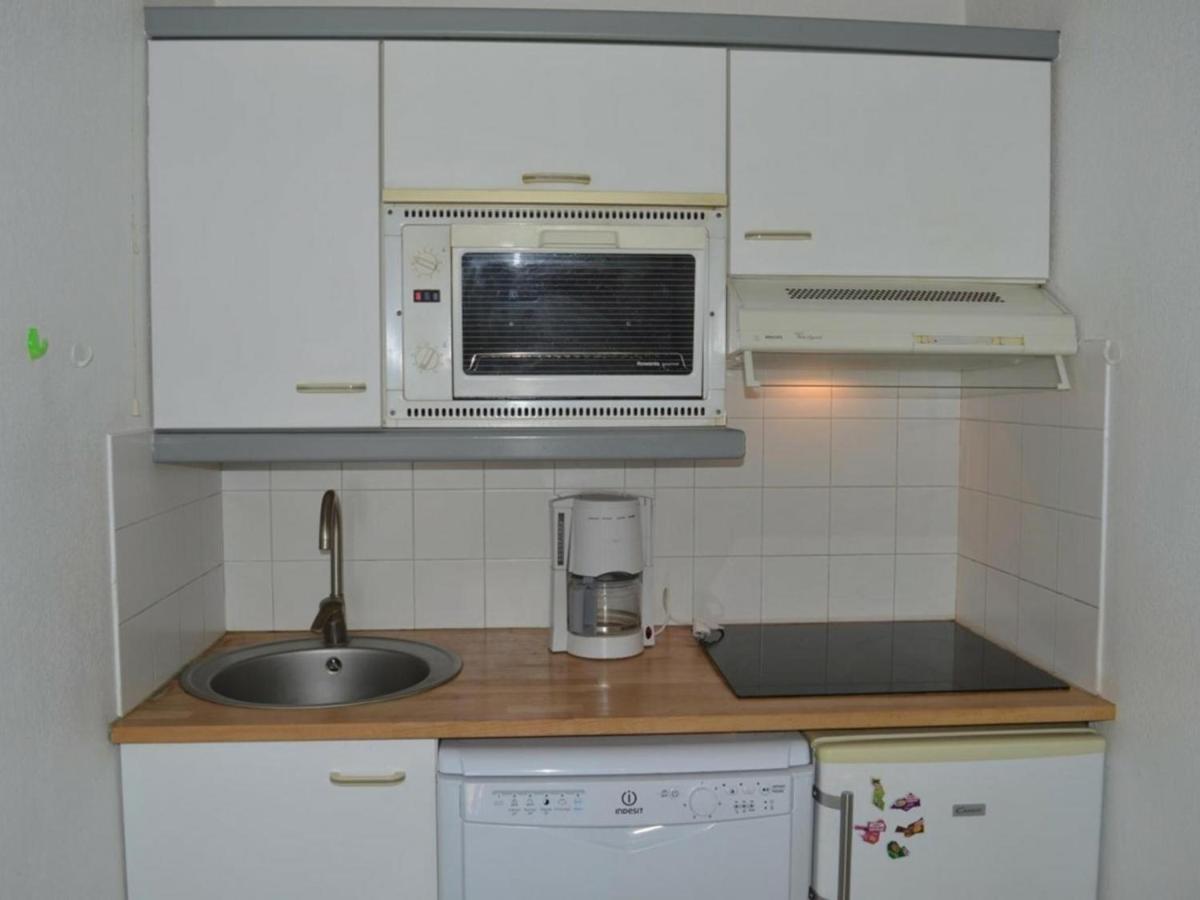 Frejus: Appt 2P, 5 Pers, Piscine, Plage A 150M, Parking, Animaux Ok - Fr-1-226A-357 Bagian luar foto