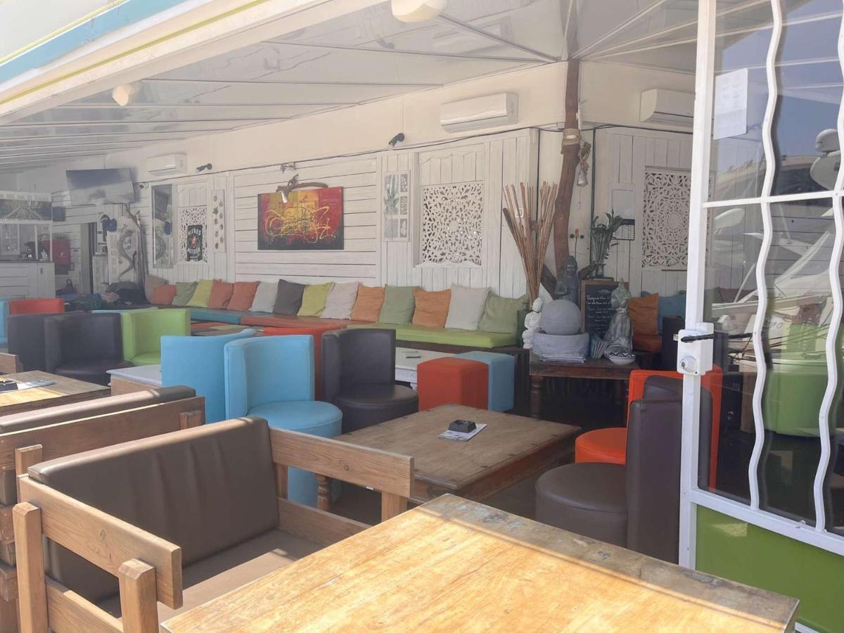 Frejus: Appt 2P, 5 Pers, Piscine, Plage A 150M, Parking, Animaux Ok - Fr-1-226A-357 Bagian luar foto